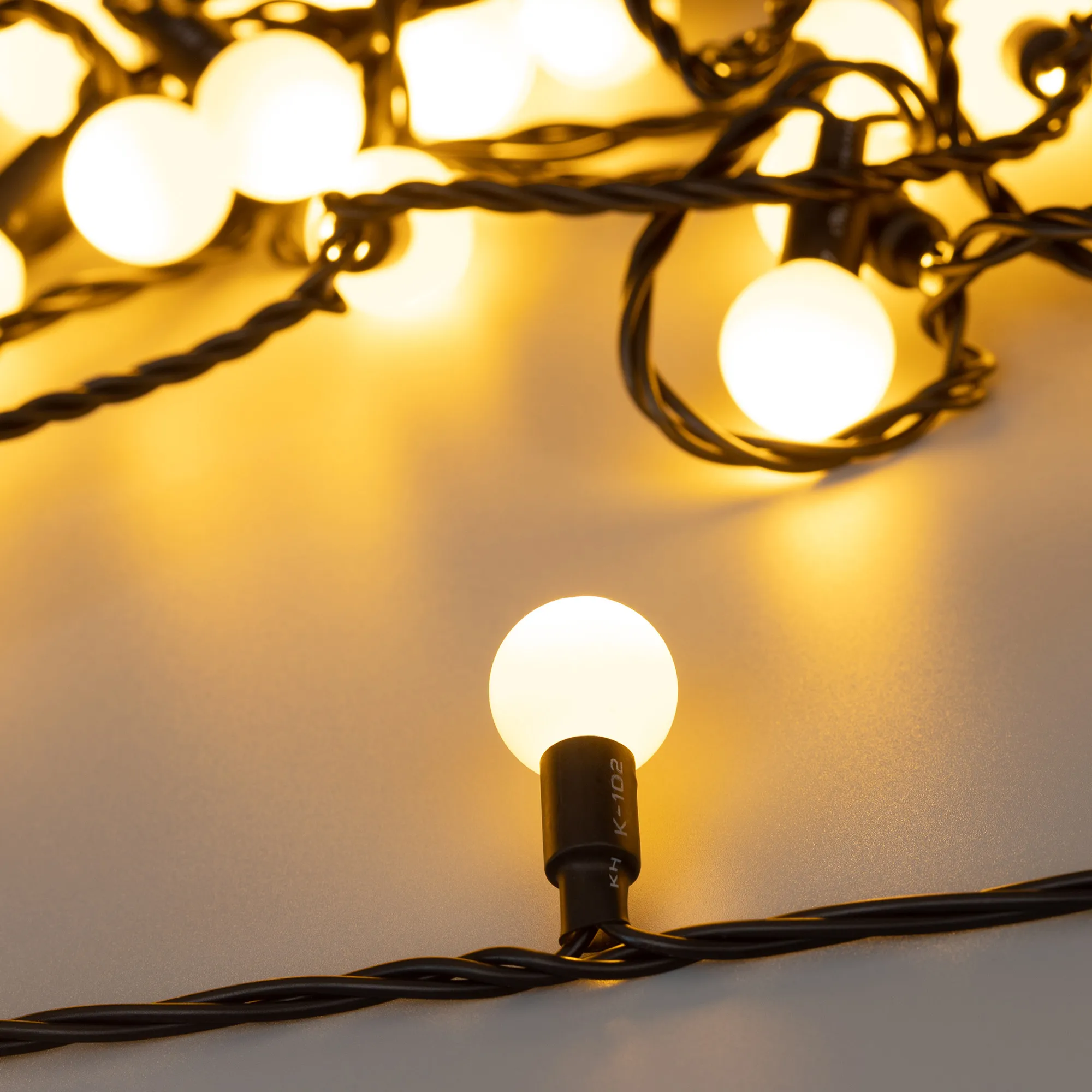 Светодиодная гирлянда ARD-BALL-CLASSIC-D23-10000-BLACK-80LED WARM (230V, 3.5W) (Ardecoled, IP65) - изображение товара