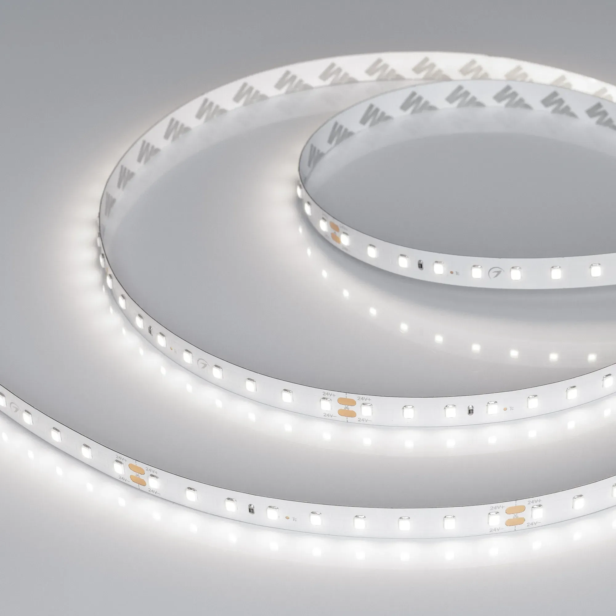 Лента светодиодная RT-A90-10mm 24V White6000 (4.8 W/m, IP20, 2835, 5m) (Arlight, высок.эфф.200 лм/Вт)